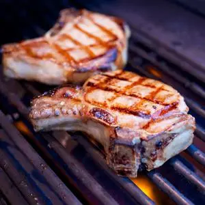 Kotlet na žaru s prilogo